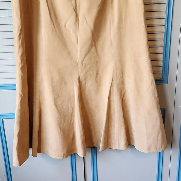 Bernard chaus Tan A Line Skirt - Picture 4 of 8